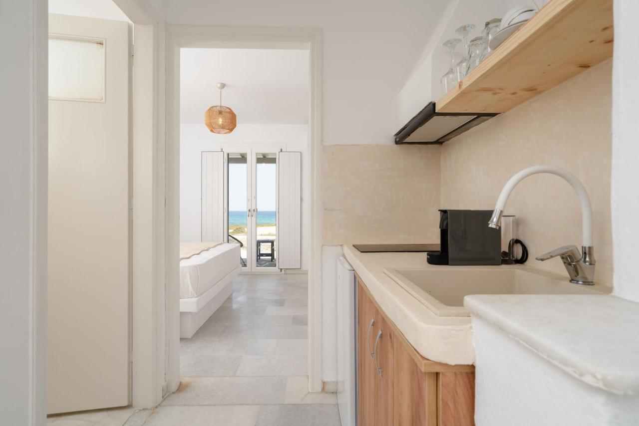 Celestial Seaview Apartments- Apollon Naxos City Bagian luar foto